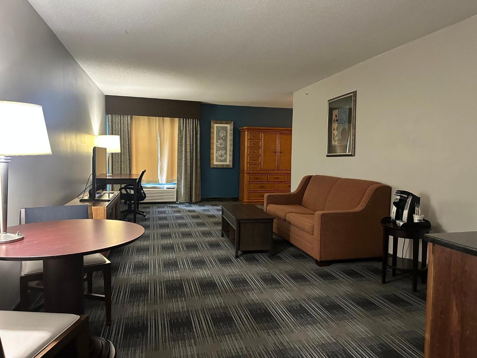 Holiday Inn Express And Suites Meriden By Ihg Esterno foto