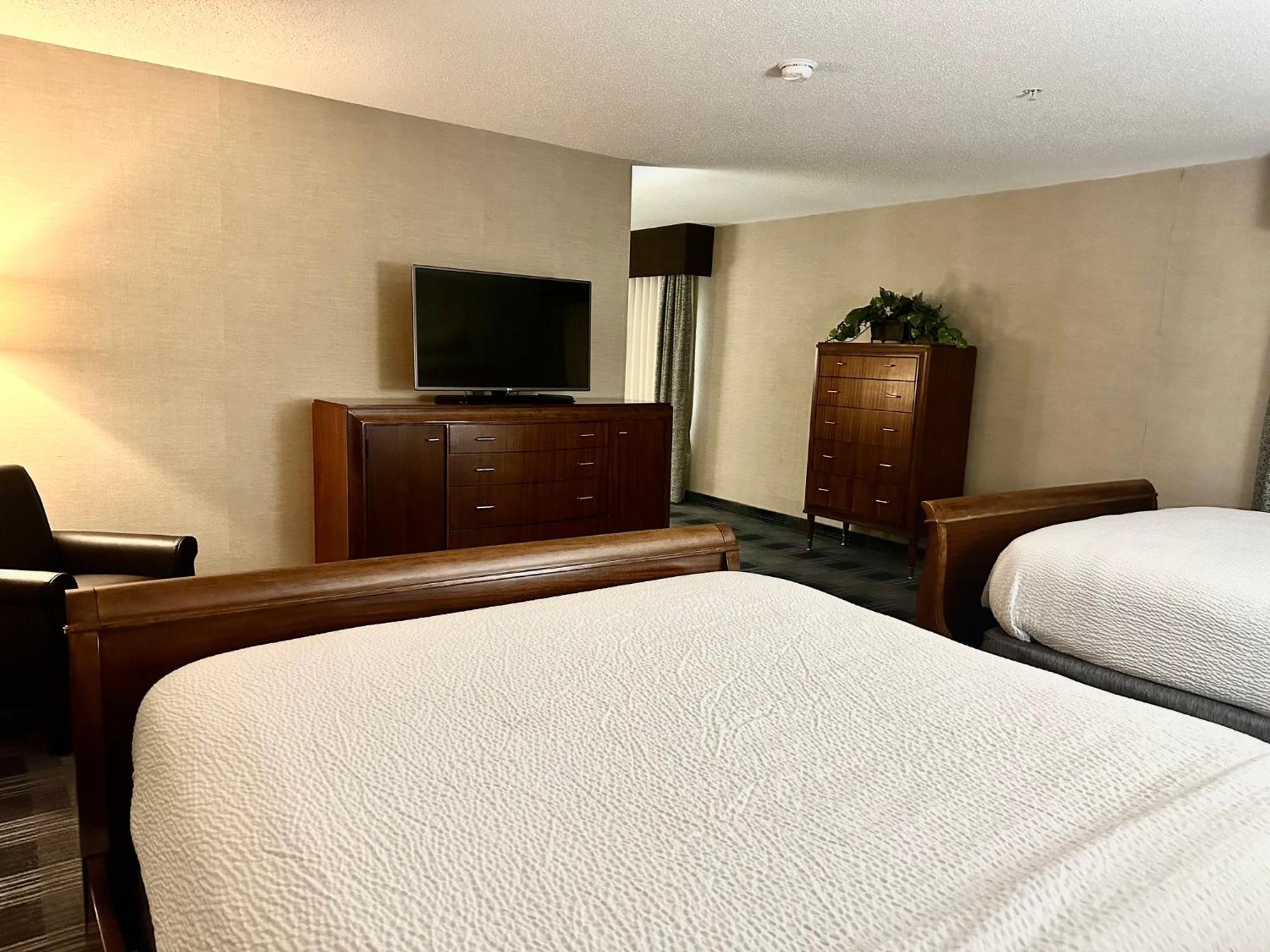 Holiday Inn Express And Suites Meriden By Ihg Esterno foto