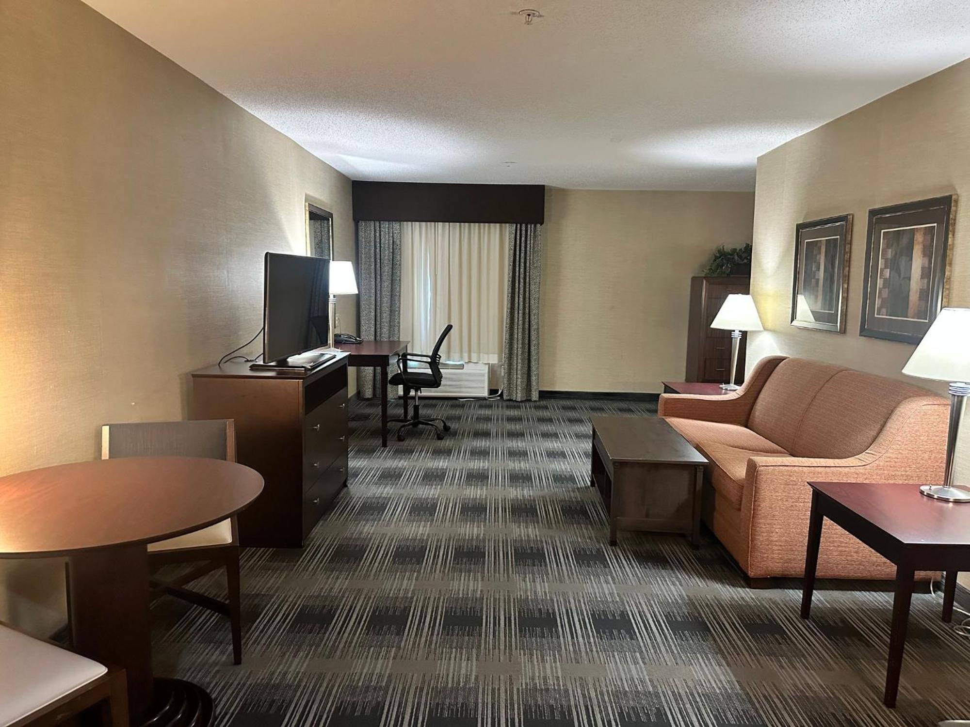 Holiday Inn Express And Suites Meriden By Ihg Esterno foto