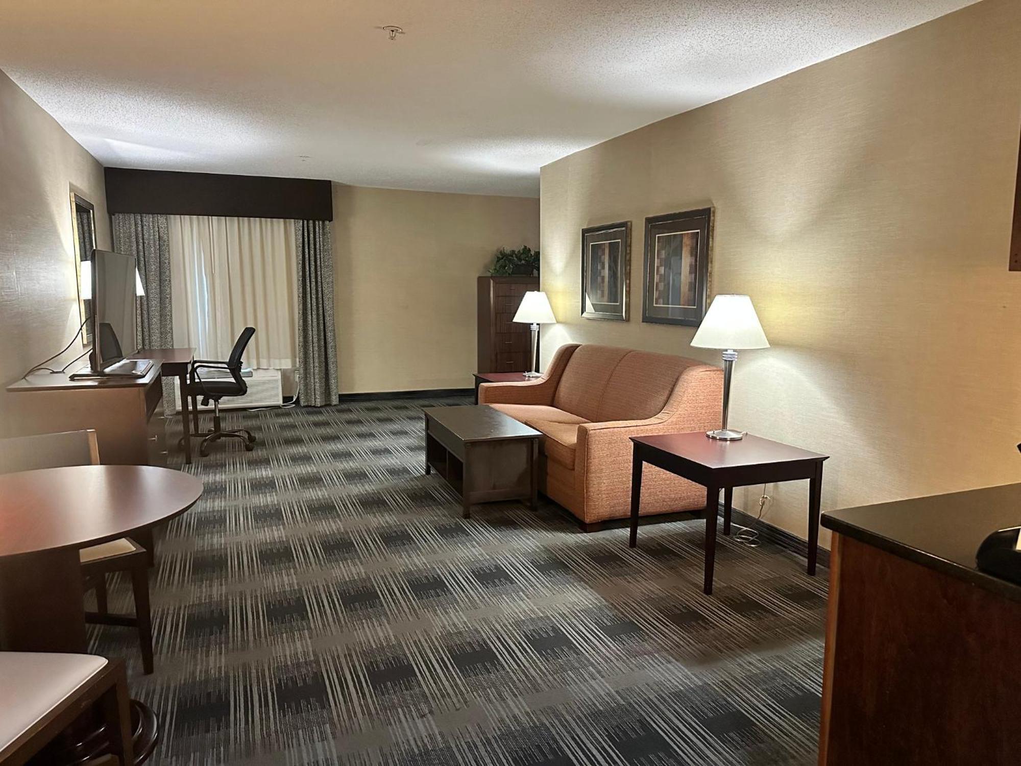Holiday Inn Express And Suites Meriden By Ihg Esterno foto