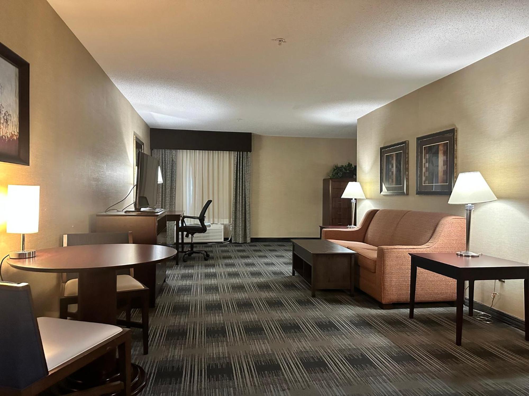 Holiday Inn Express And Suites Meriden By Ihg Esterno foto